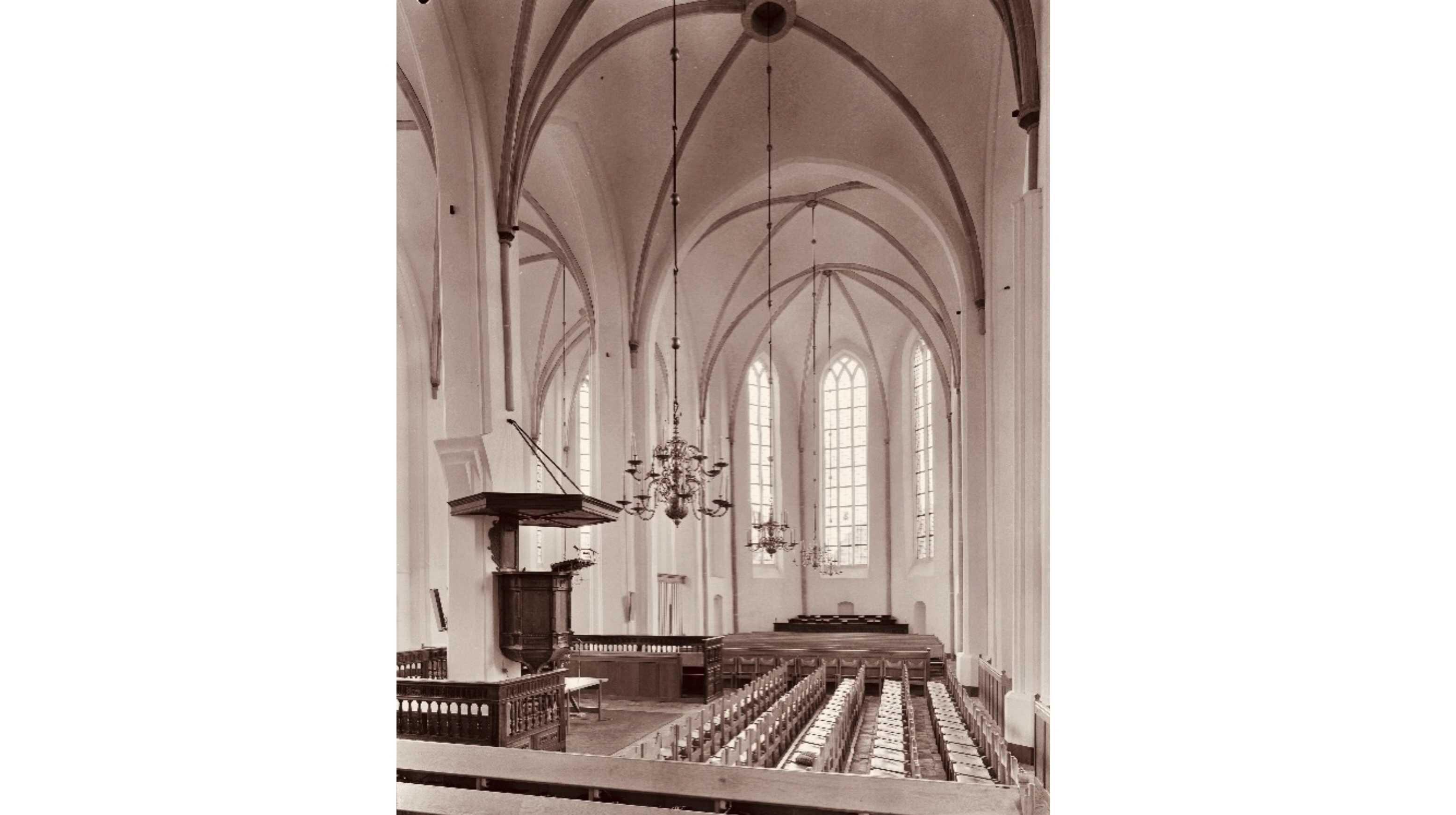 interieur-hervormde-hasselt kopie